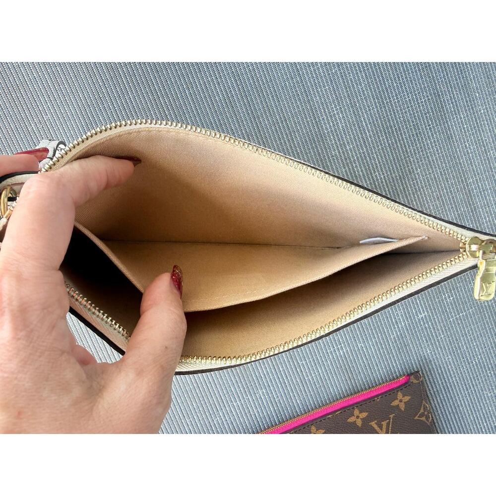 Louis Vuitton Pochette MM Black and White Pouch Wristlet Mini Monogram LTD Rare - Picture 12 of 16